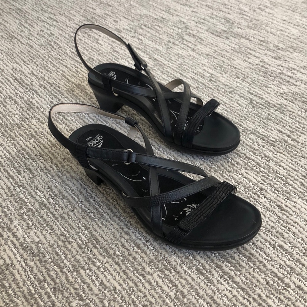 ABEO STRAPPY SHOE